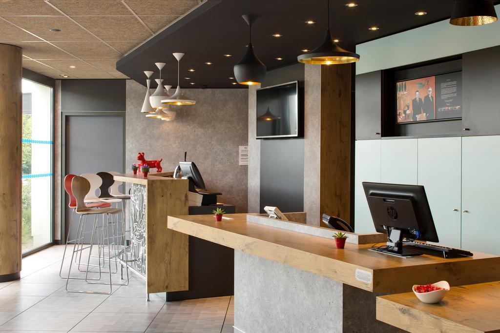 Ibis Montceau Les Mines Hotel Bagian luar foto